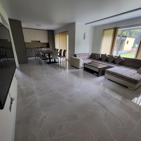 Vomikay Villa Tallinn Buitenkant foto